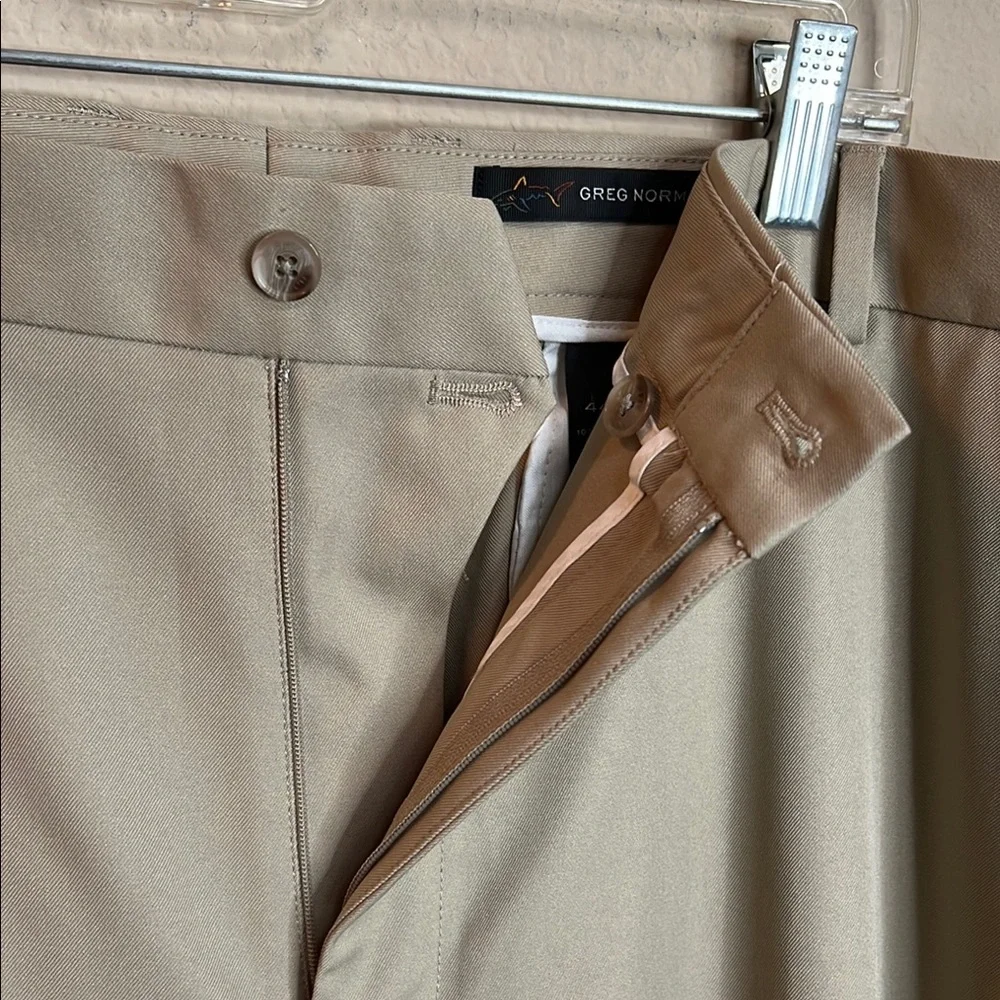 Greg Norman Collection Sz 44W x 43L  Tan Chinos Tailored Fit